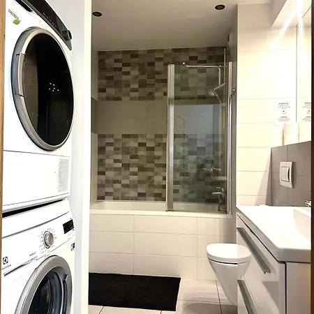 Dmowskiego 19c- Self Check-in 20h ~ Lift アパート ヴロツワフ