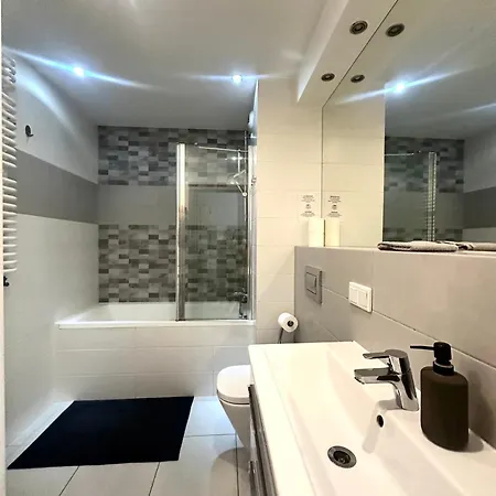 Dmowskiego 19c- Self Check-in 20h ~ Lift アパート *